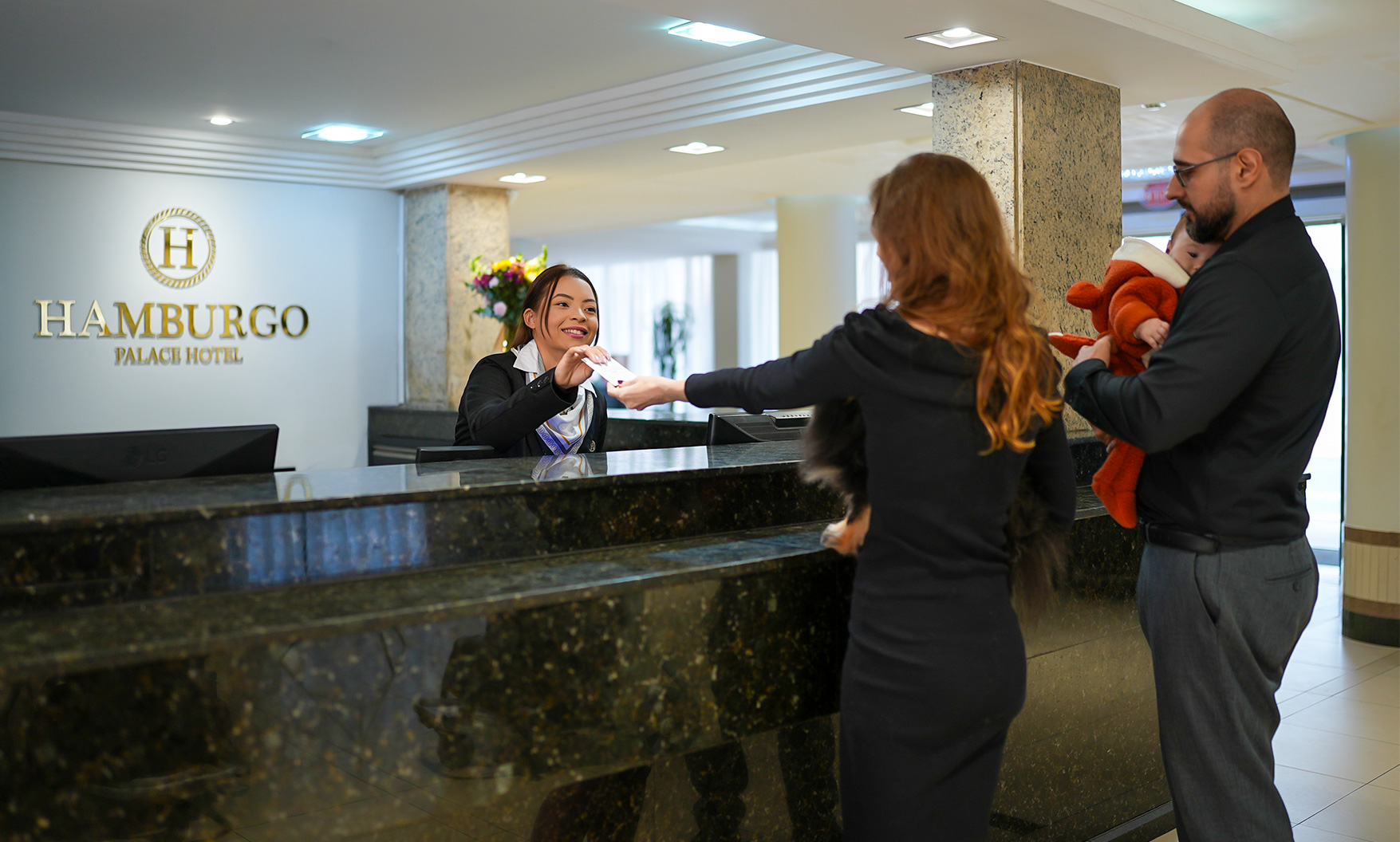 Recepção do Hamburgo Palace Hotel em Balneário Camboriú